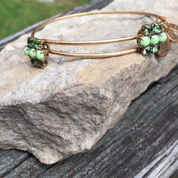 Alex and Ani bracelet with pretty green accents - Picture 4 of 4